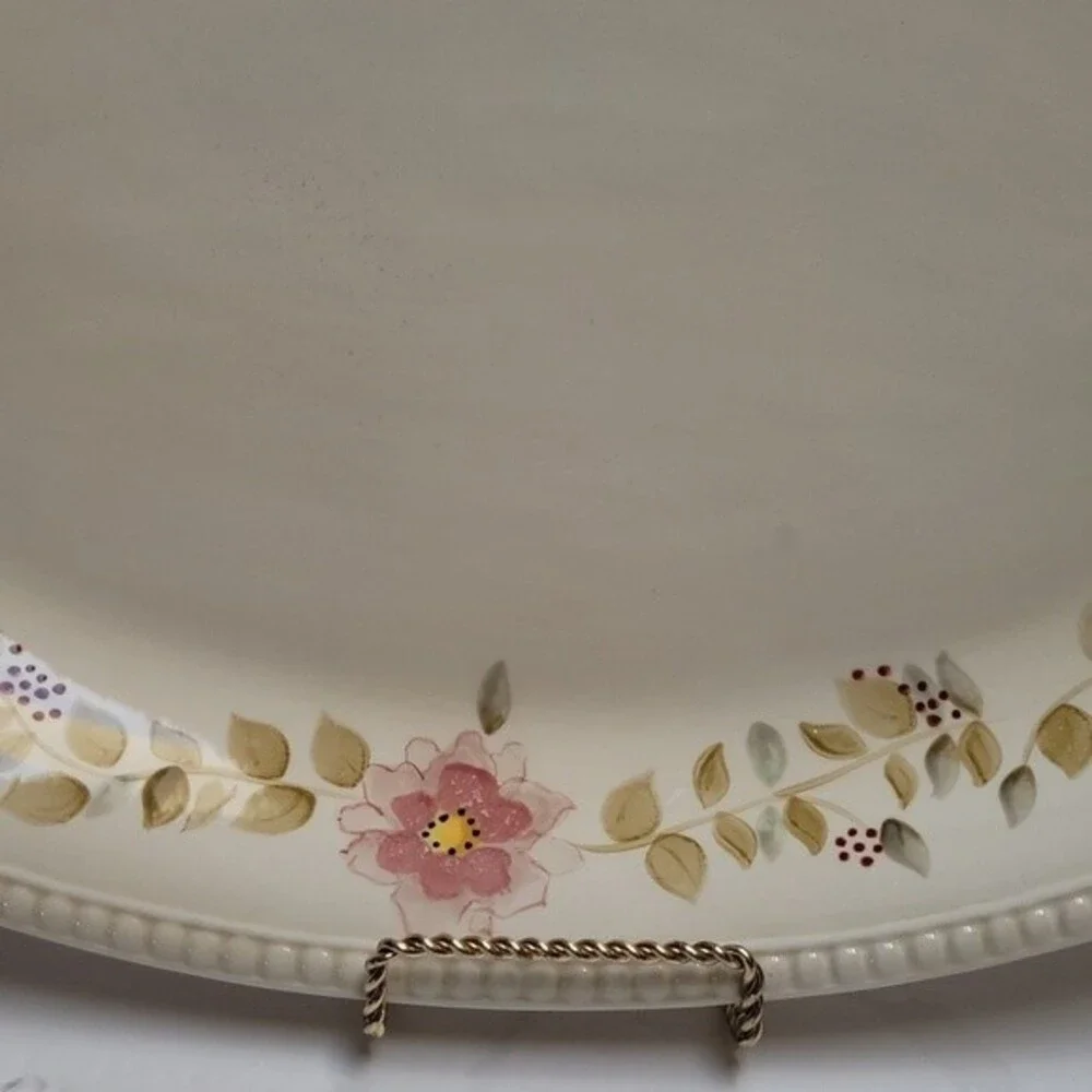 VTG Tabletops Gallery Tara Bouquet 18” Floral Serving Platter Hand Painted